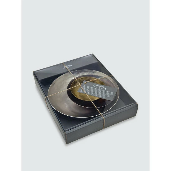 Godinger Azmera Metal Pinch Plate, Set Of 3 Dinnerware & Flatware 4 Godinger Azmera Metal Pinch Plate, Set Of 3 Dinnerware & Flatware - Image 2